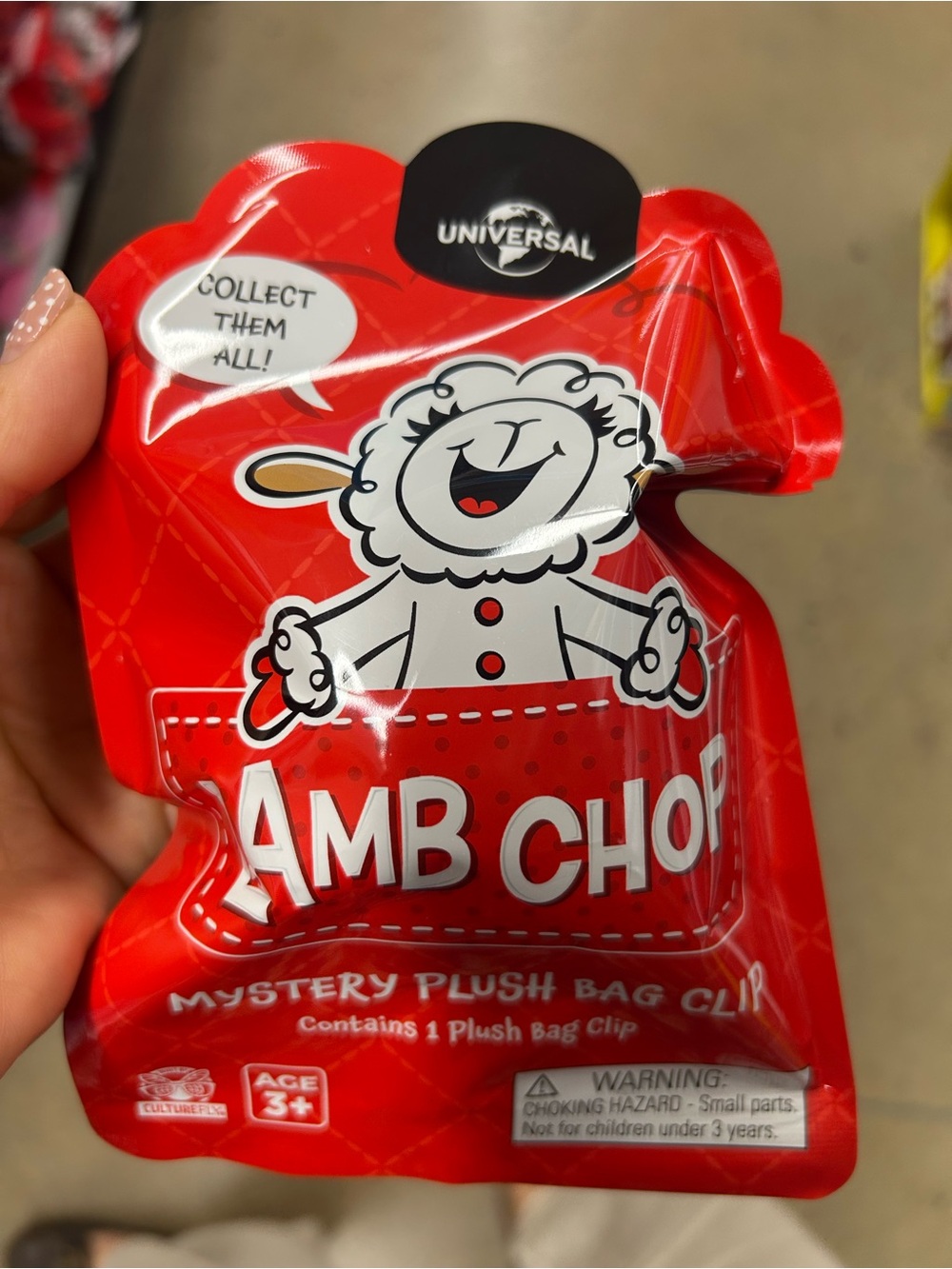 NWT Universal Lamb Chop Mystery Plush Bag Clip